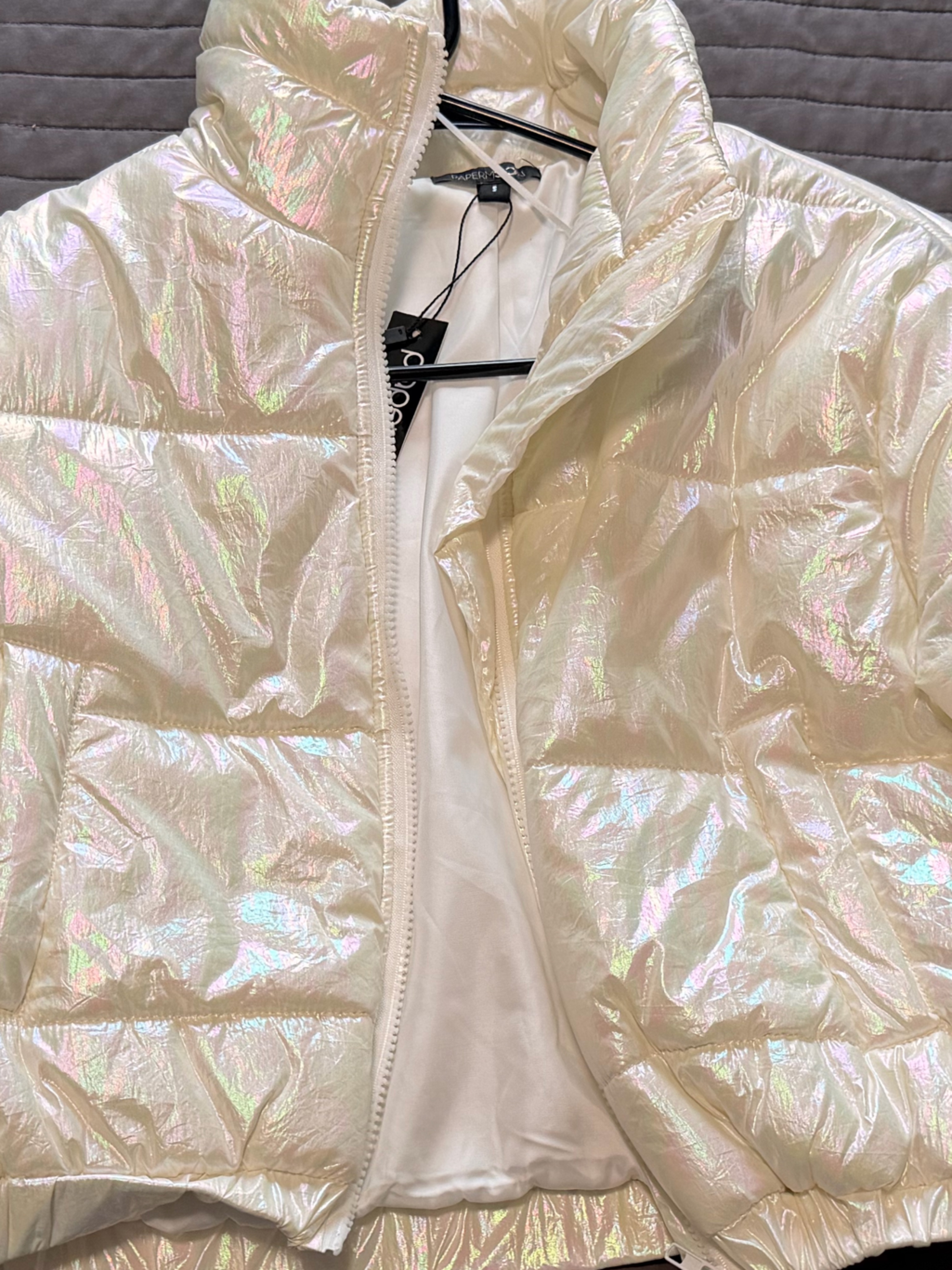 Source Unknown Iridescent Cream Puffer Jacket